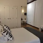 Porta 80 House فندق براغا
