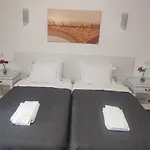 Porta 80 House Hotel *