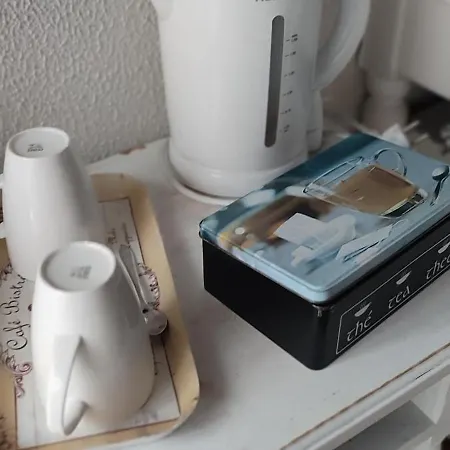 Porta 80 House Отель Брага