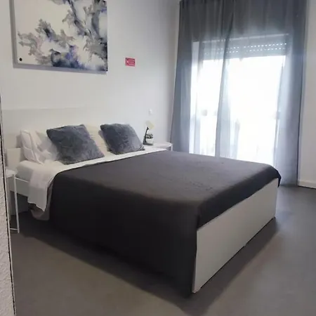 Porta 80 House Hotel *