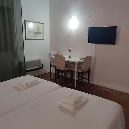 ホテル Porta 80 House ブラガ