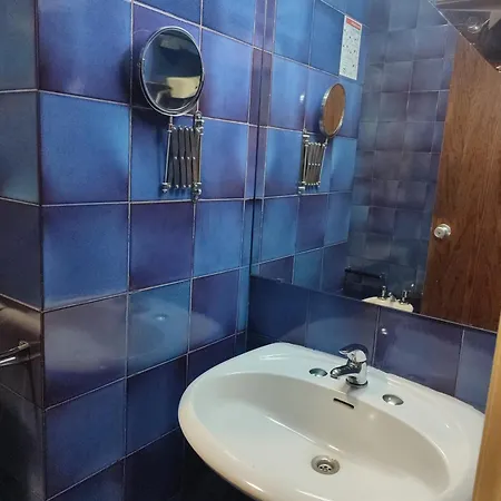 Hotel Porta 80 House *