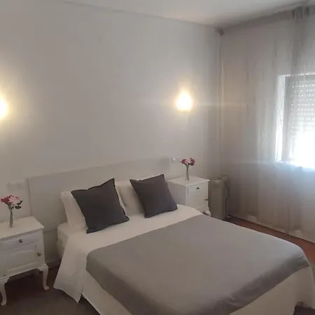 Porta 80 House Hotell *