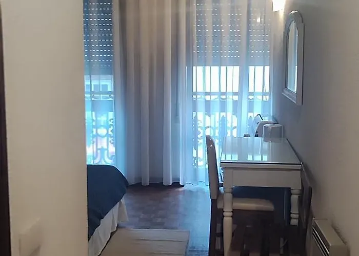 Porta 80 House * ブラガ