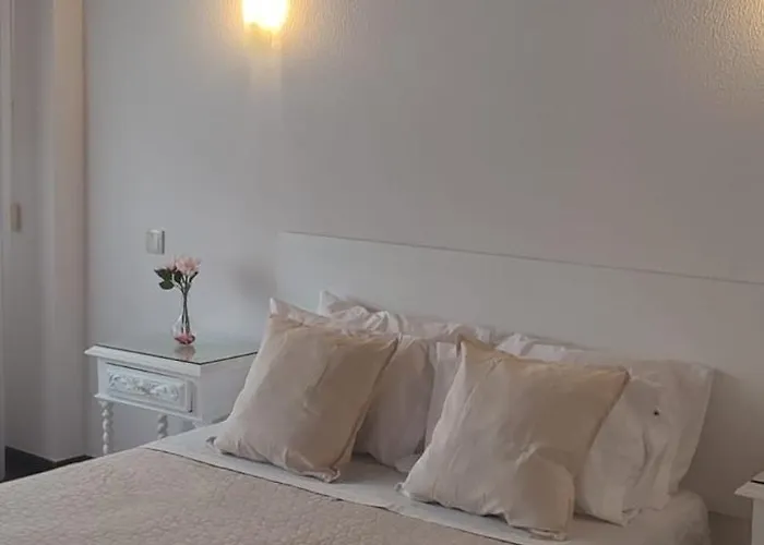 ホテル Porta 80 House *